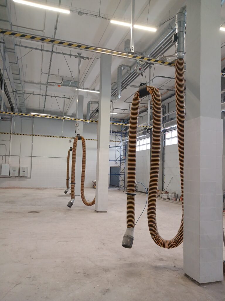 Вытяжка выхлопных газов в пожарном депо